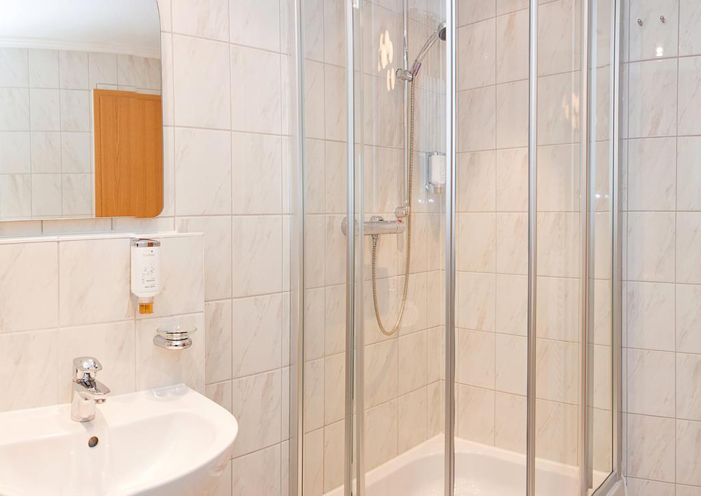 Hotel Arkade Leverkusen Room photo